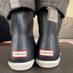 Navy Hunter Rainboots size 9